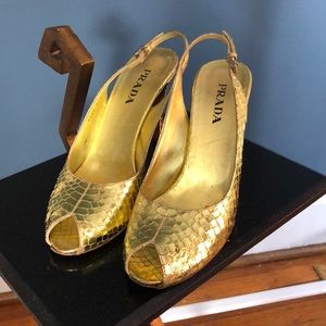 PRADA Gold snakeskin metallic peep toe sling back heels sz 38
